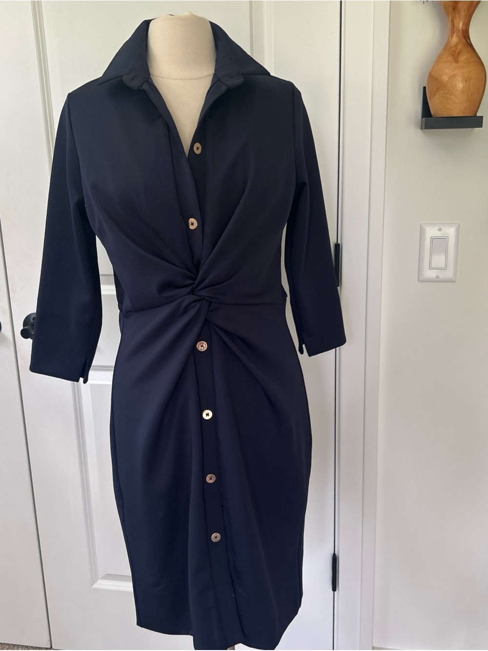 GRETCHEN SCOTT size M Twist & Shout Dress Solid Navy Blue Excellent!! - Picture 4 of 8